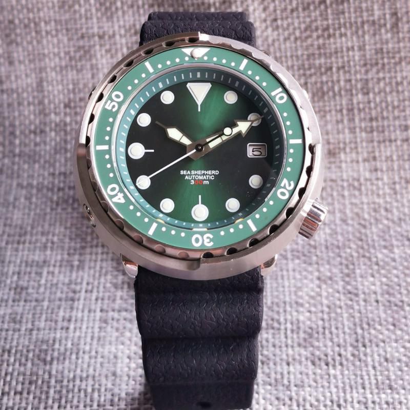 groen steriel horloge