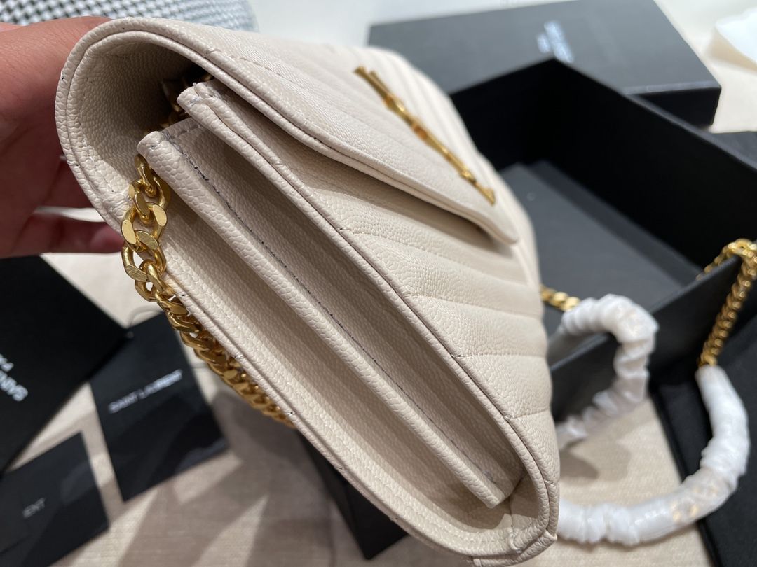 yves saint laurent round bolsa