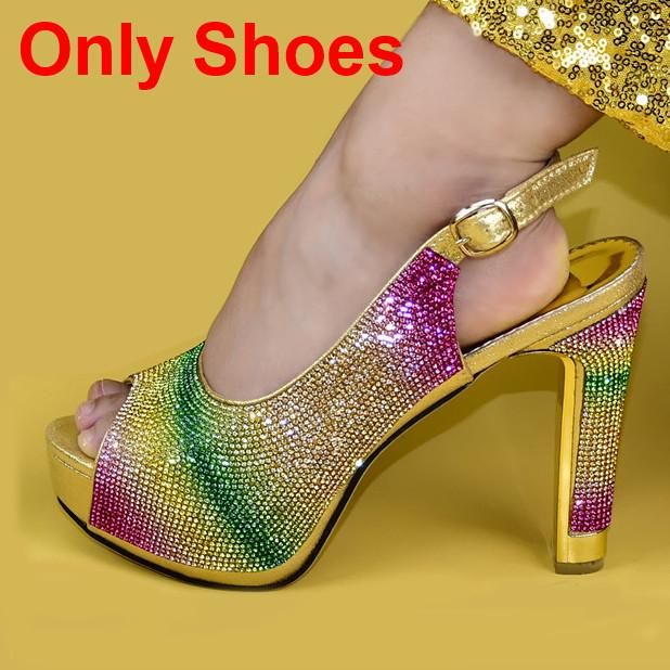 Gold nur Schuhe