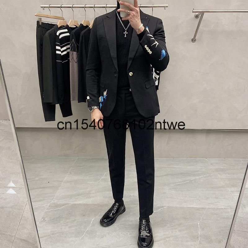 Compra Traje De Los Hombres Coreanos Dos Piezas De Moda De Diseño De Moda  Alojamiento De Escenario Empeño Trajes Blazers Barato | Entrega Rápida Y  Calidad | Es.Dhgate