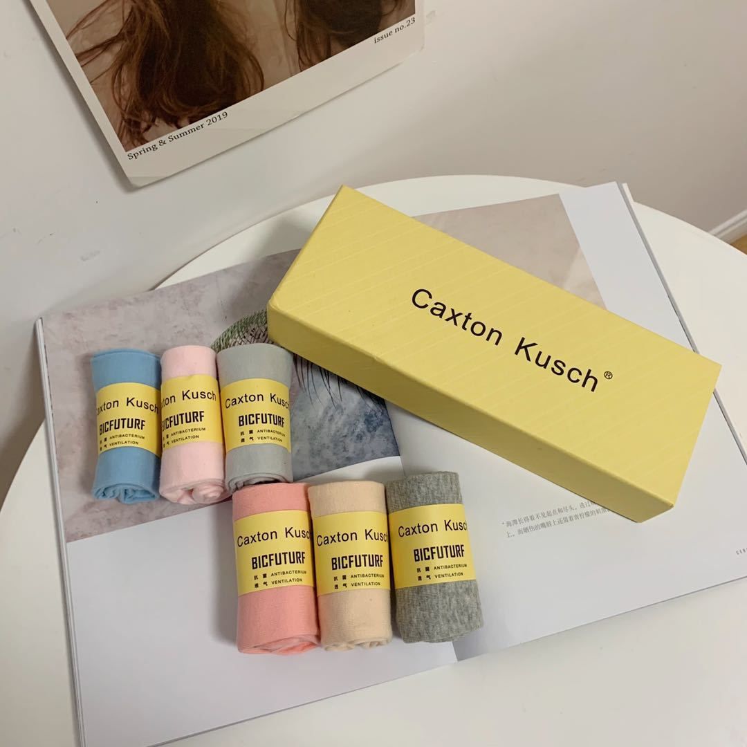 Compre Calcetines Cnile Kinlu Primavera Y Verano Transpirable Makaron Color Pleno Color Solido Caja De Regalo Elastico Sos Mujeres A 14 57 Del Opensikas Es Dhgate Com