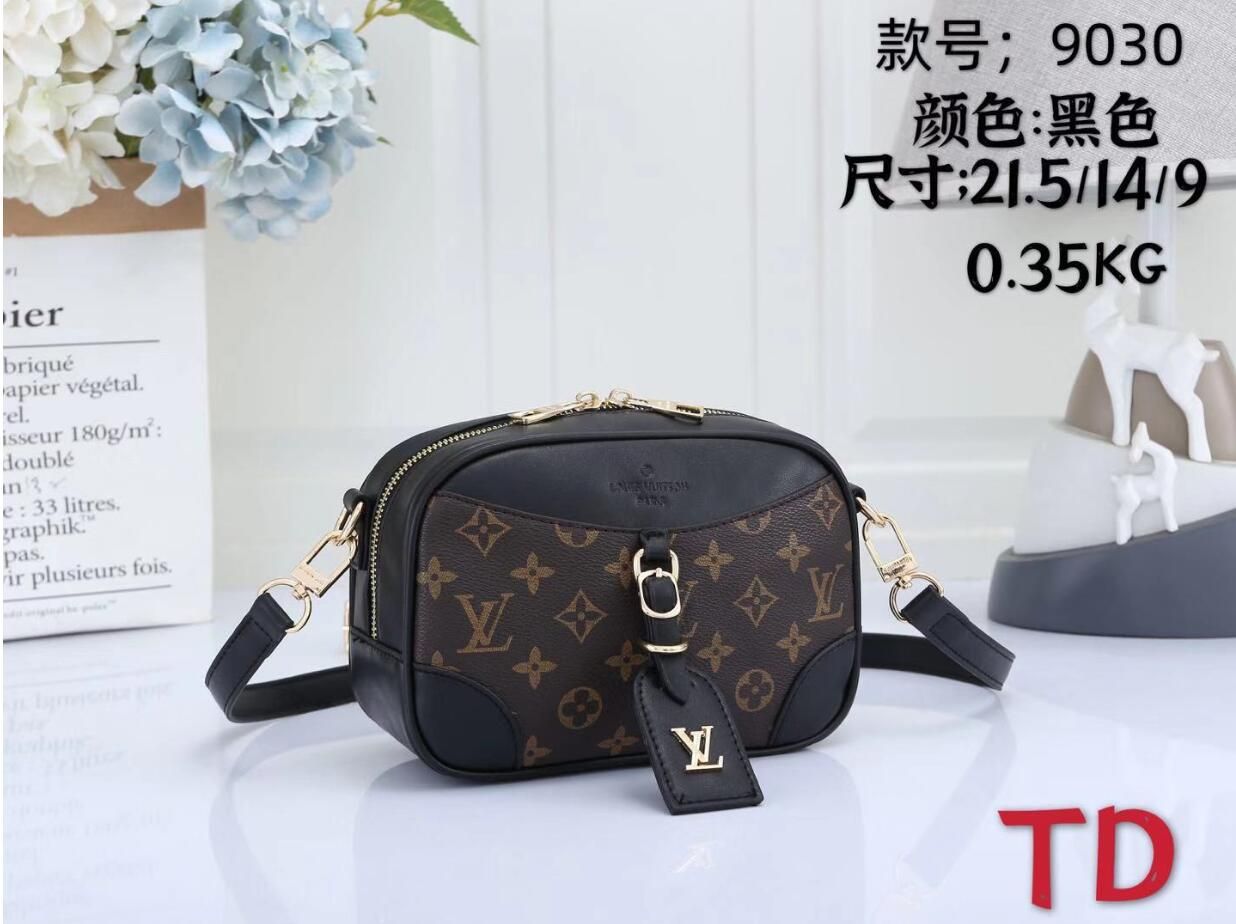 Compra Top Calidad Diseñador Unisex Business Wallets Luxury Women Bolso  Mano Hombre Formal Cartera Moda Classic Black Monedero Mujer Bolsos Lisos  De Alta Calidad De Mujer Buen Bolso 37 Barato | Entrega