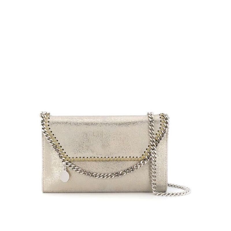 beige silberne Kette