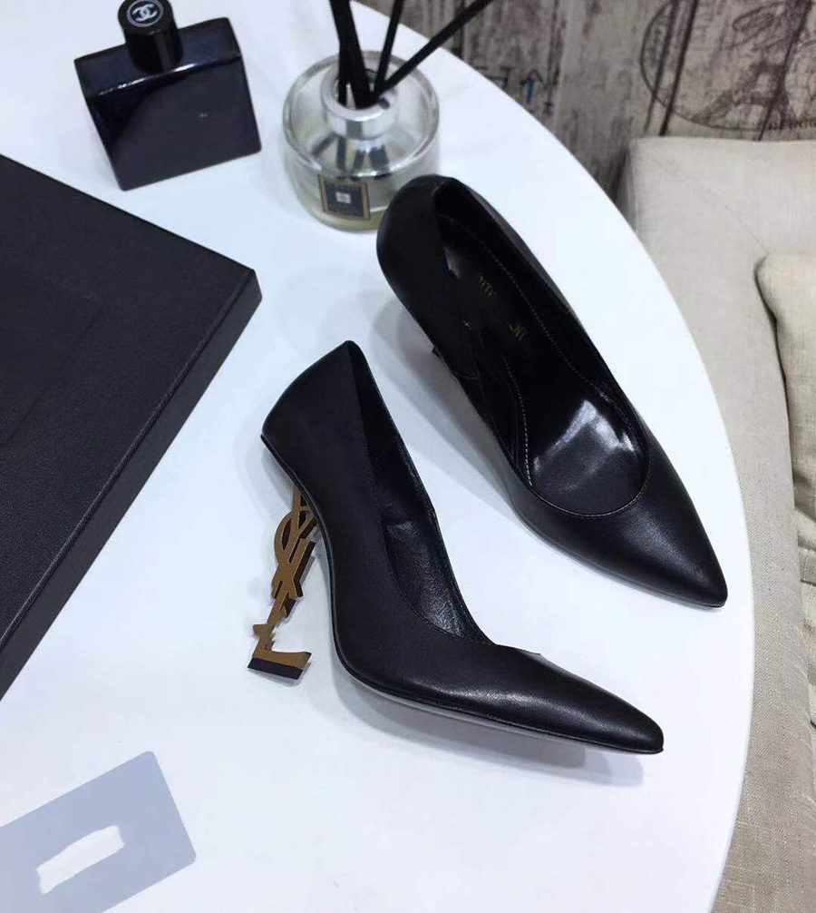 LV  \