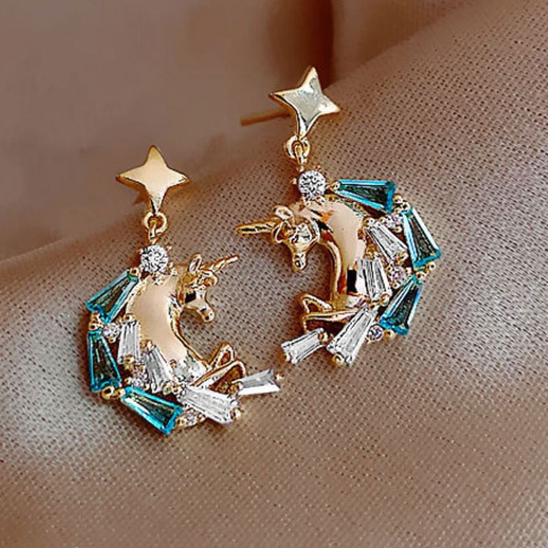 S925 Silver Needle Diamond Unicorn Stud Earrings Fashion Cool Pendant Earrings Female Lady Women Earrings