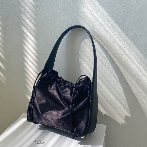 status anxiety kingdom and oaths bolsa