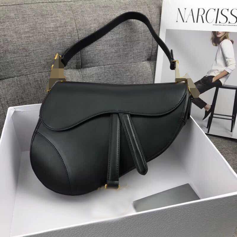 dior calfskin saddle bolsa