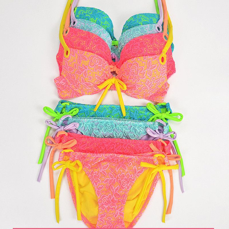 Stripping Bikinis Stripping Bikinis