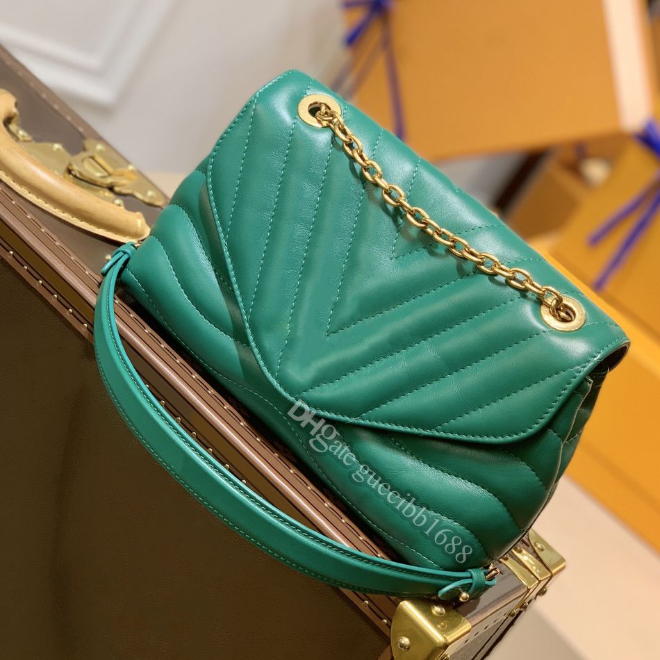 Top 7A Quality Womens Pink Genuine Leather Cowhide Chain Shoulder Bag New  Wave Zig Zag Quilted Small Purses Handbags Cross Body Designers Bags With  Date Code Box From Guccibb1688, $201.48