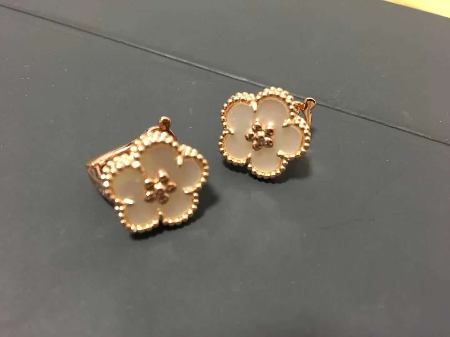 Earrings-Rose gold