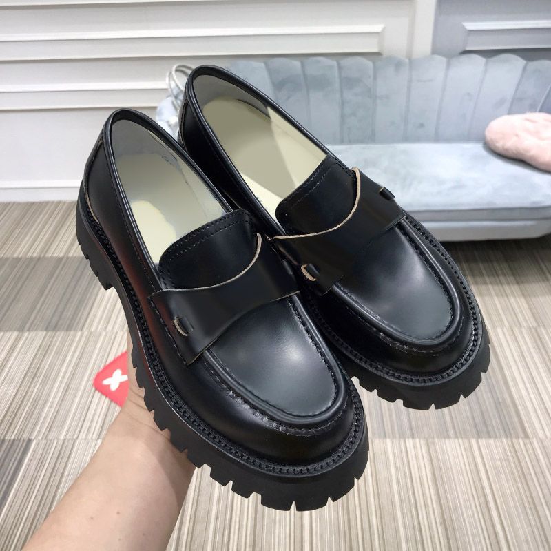 Zapatos de diseñador Vestido mujer Diseñadores de lujo Diseñadores Zapato zapato Calidad negra simple