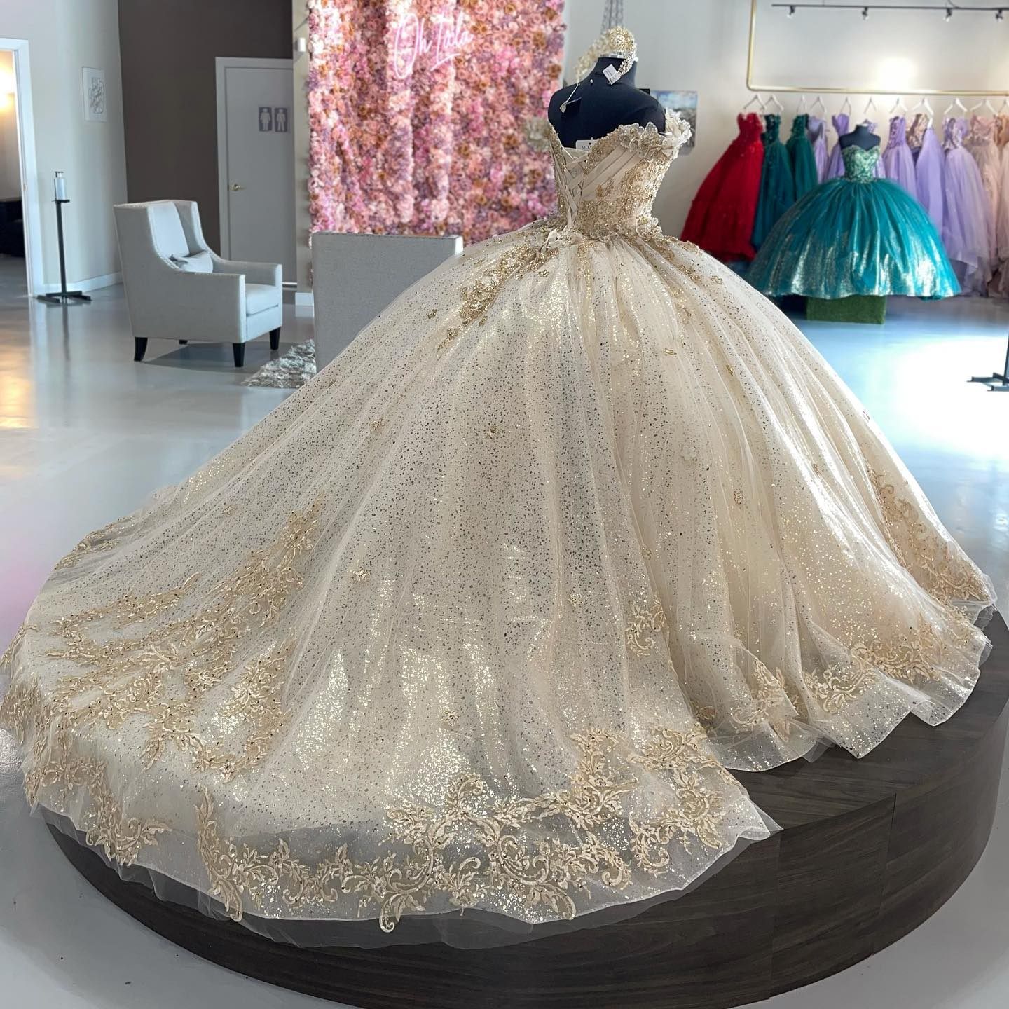 2022 Glitter Beige Gold Ball Ball Vestido Quinceañera Vestidos de fiesta Mexicano Off The Shoulder Con 2022 Glitter Beige Gold Ball Ball Vestido Quinceañera Vestidos de fiesta Mexicano Off The Shoulder Con