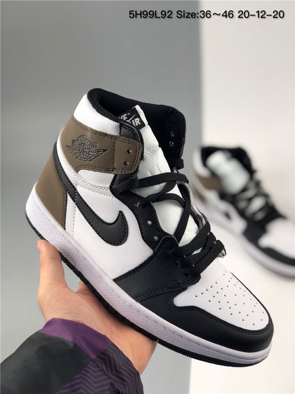 Nike Air Jordan Retro 1 Basketbal Schoenen Hyper Royal University Blue X  Dior LV Off White Jumpman 1S Mens Sneakers Hoge Kwaliteit Met Doos Maat 36  47 Uit China Slippers Verkoper Brandshoes_stores |DHgate