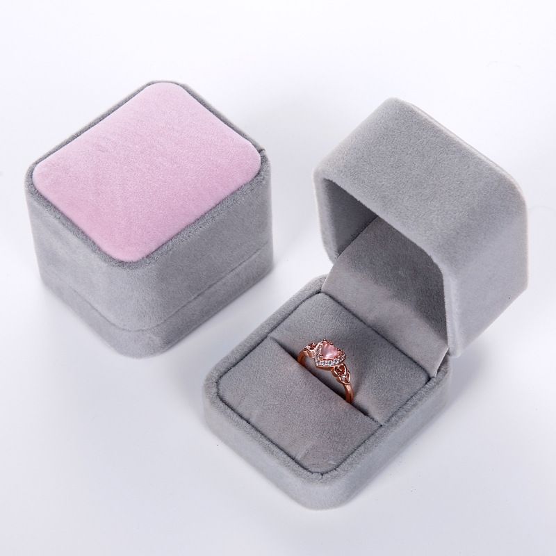 Gray Pink:Ring stud Box