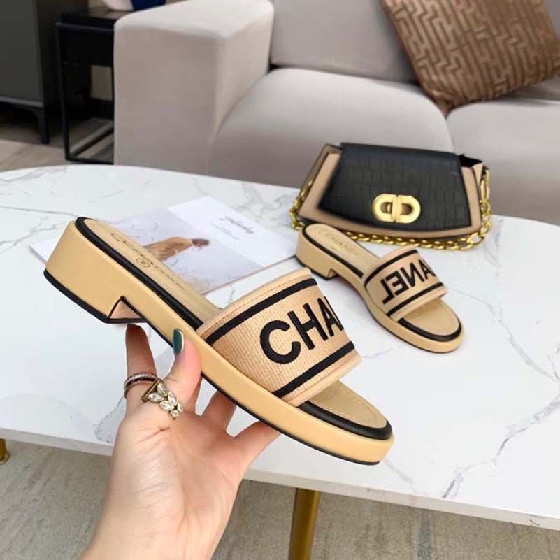 Leather mules Chanel Black size 40 EU in Leather - 31414905