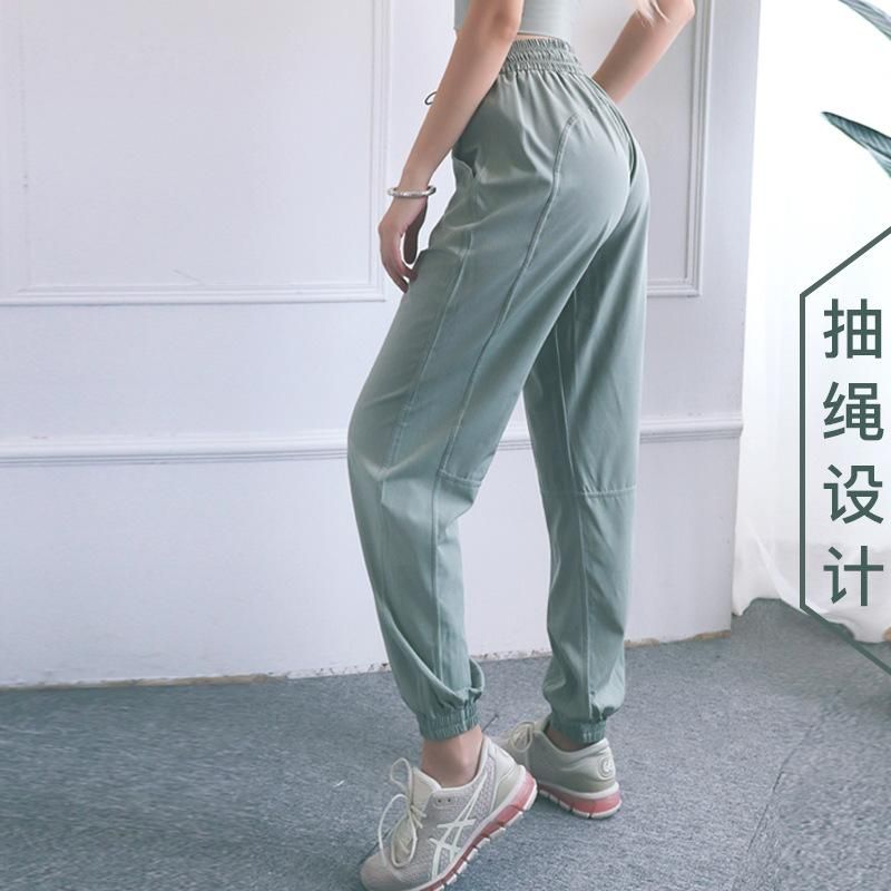 women's training pants with pockets