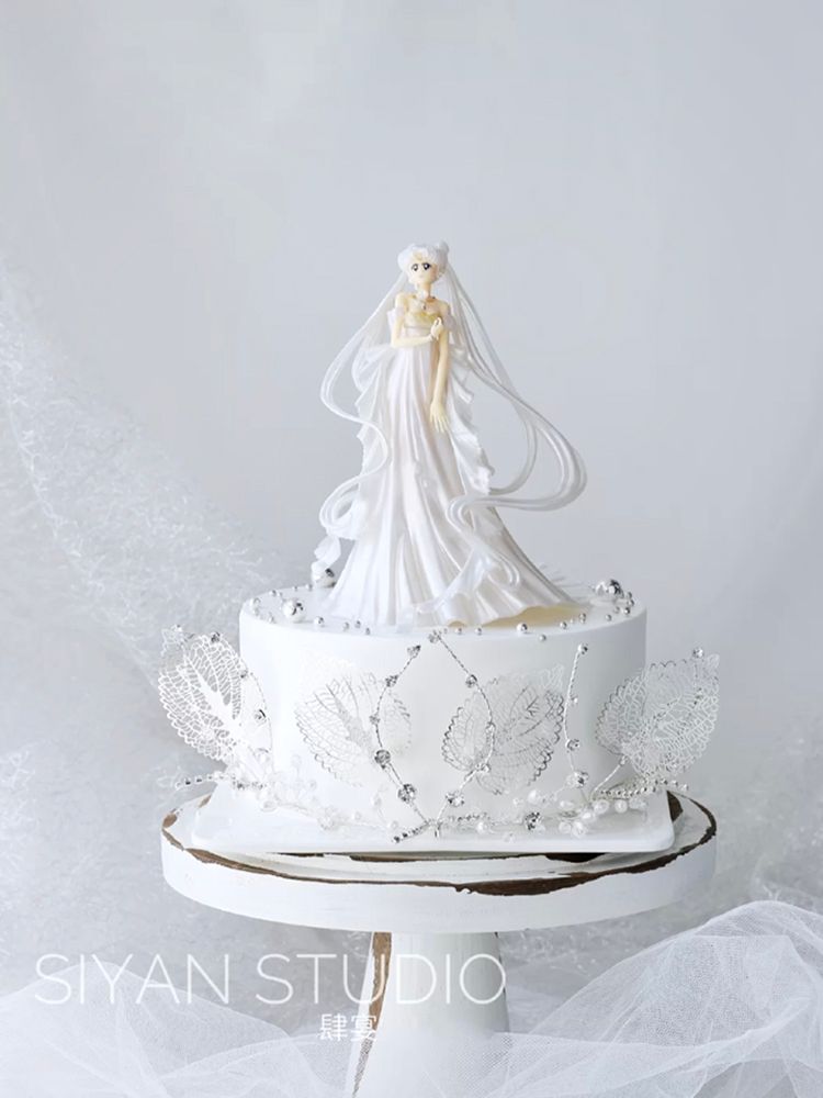 Anime Sailor Moon Wedding dress PVC Action Figure Collection Model Toy Doll Cake Decoration Girl Gift For Birthday Dessert Decor Anime Sailor Moon Wedding dress PVC Action Figure Collection Model Toy Doll Cake Decoration Girl Gift For Birthday Dessert Decor