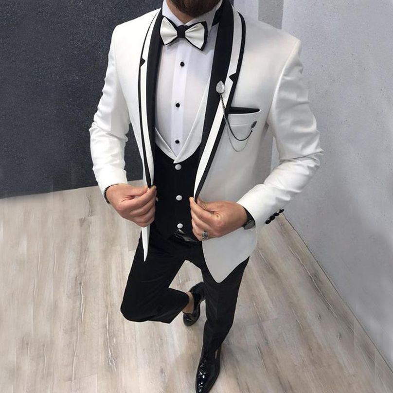 Uomini di nozze Abiti da uomo sposo Tuxedos Scialle Risvolto Slim fit Bridegroom Suit Groomsman Wear Man Blazer Costume Homme 3pc (Giacca + Pants + Vest)