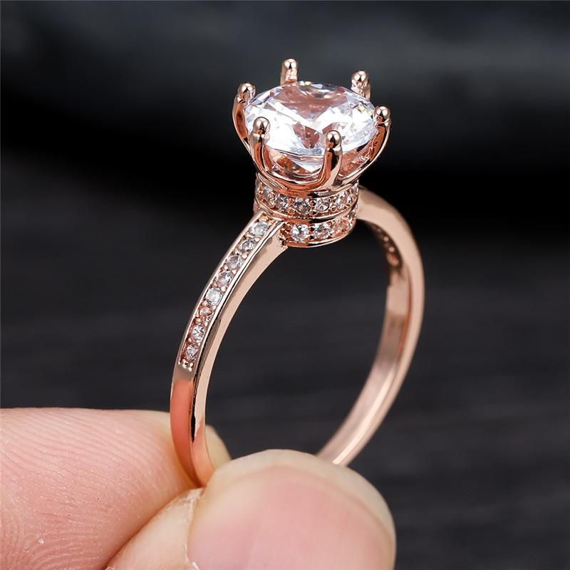 Anillo Redondo De Oro Rosa De Oro Color De Oro Anillo De De Anillo Redondo De Oro Rosa De Oro Color De Oro Anillo De De
