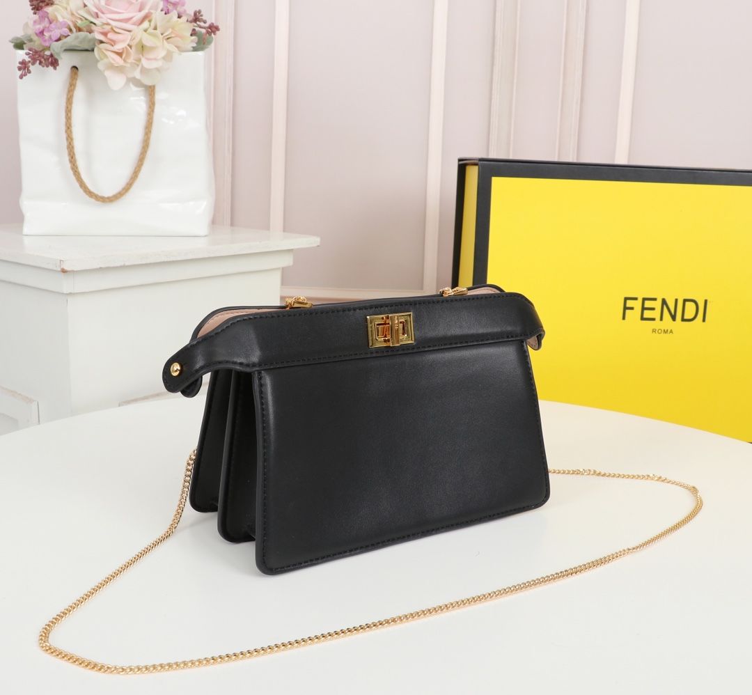 charles and keith bow bolsa