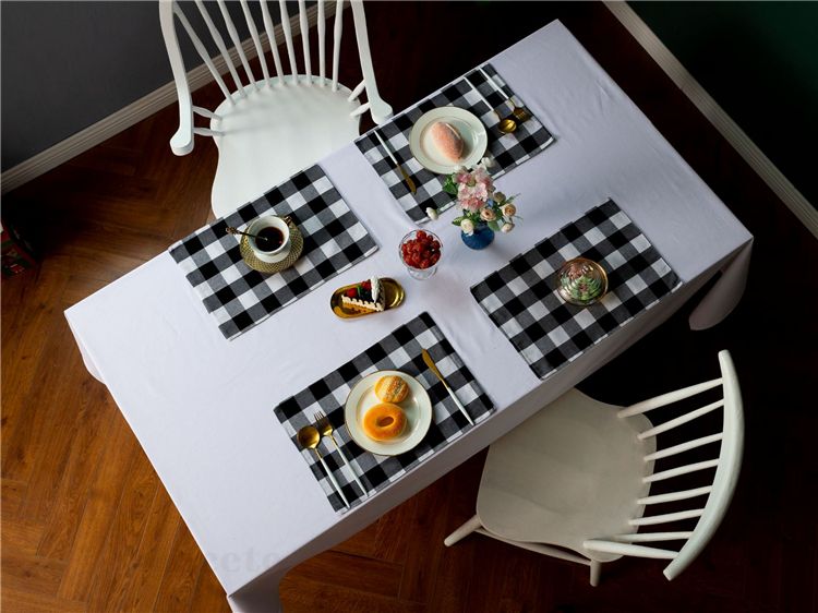tafel mat zwart wit