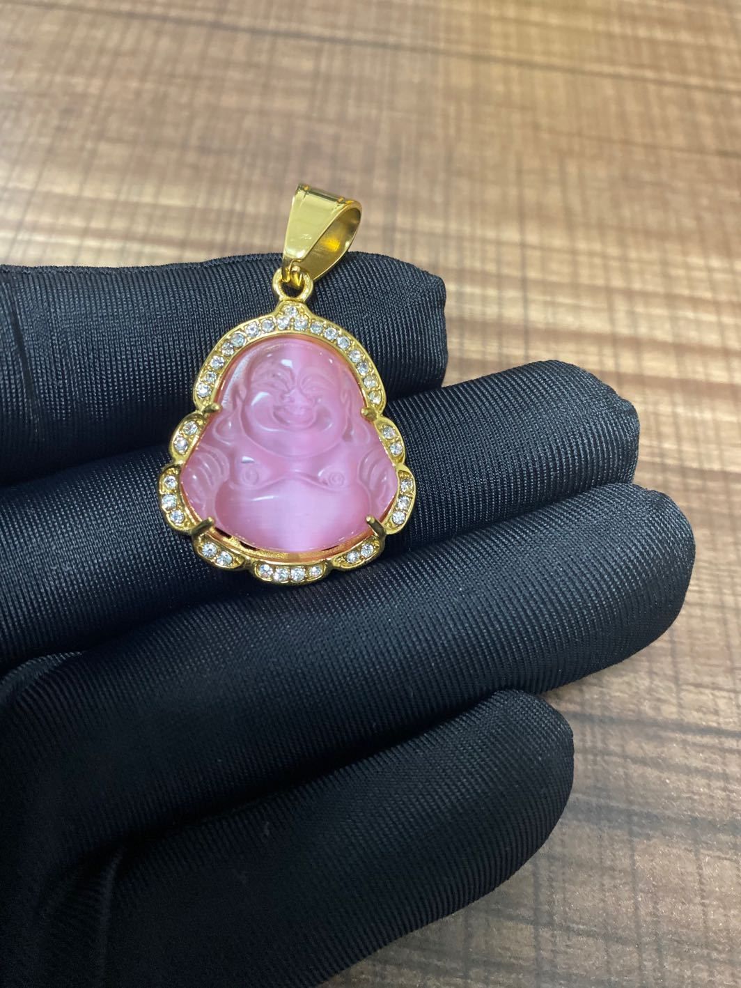 Pink Opal Buddha-con catena di corda