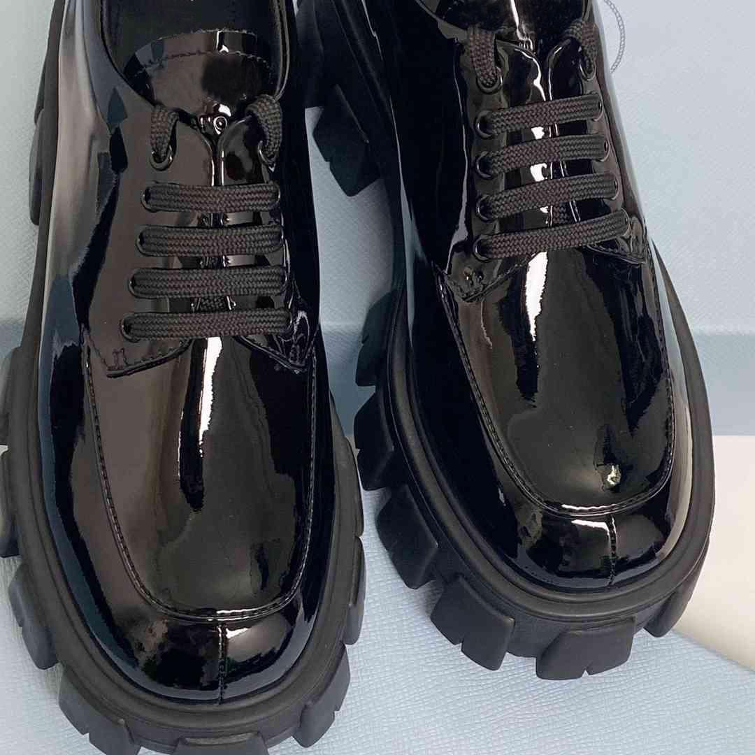 PRINCESS POLLY MIA SHOES IN BLACK. These Prada dupe - Depop