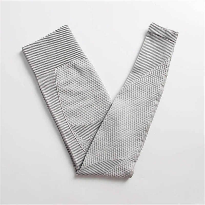 pantalón gris