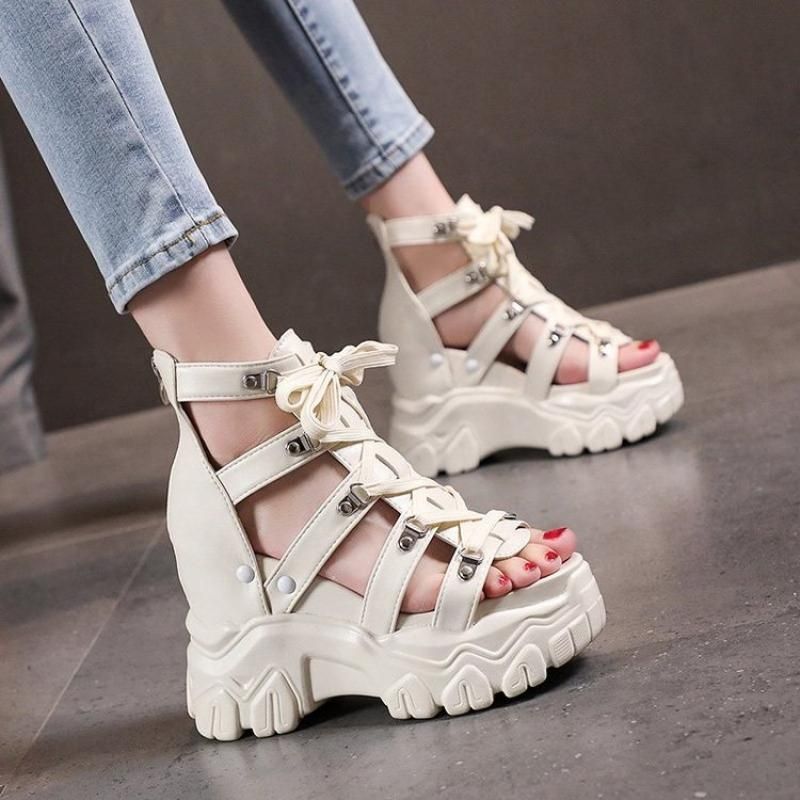 chunky sandals 2022