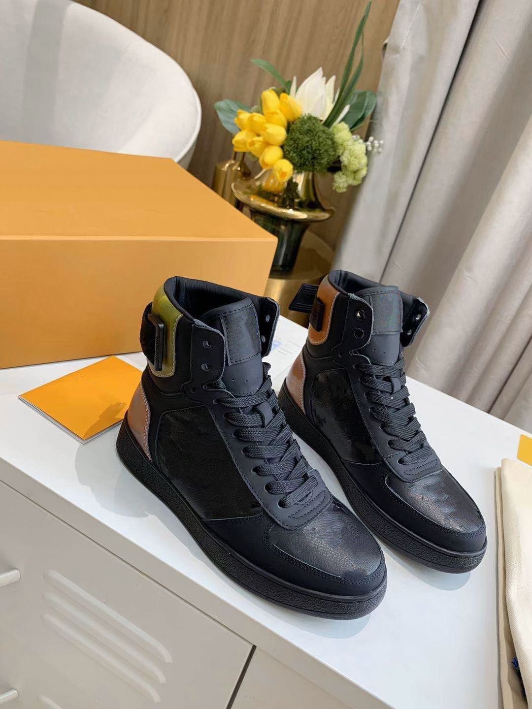 boombox sneaker boot