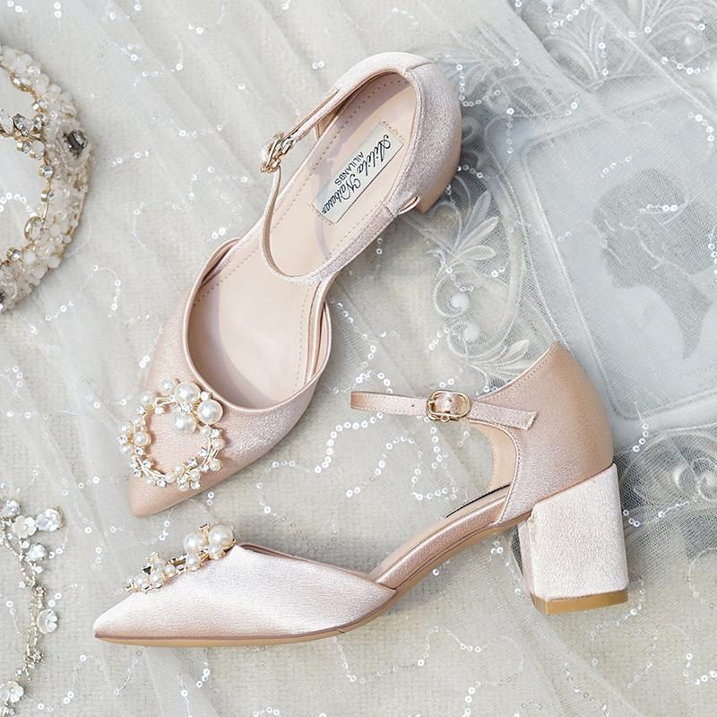 wedding shoes for champagne dress