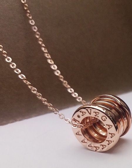 necklace rose gold