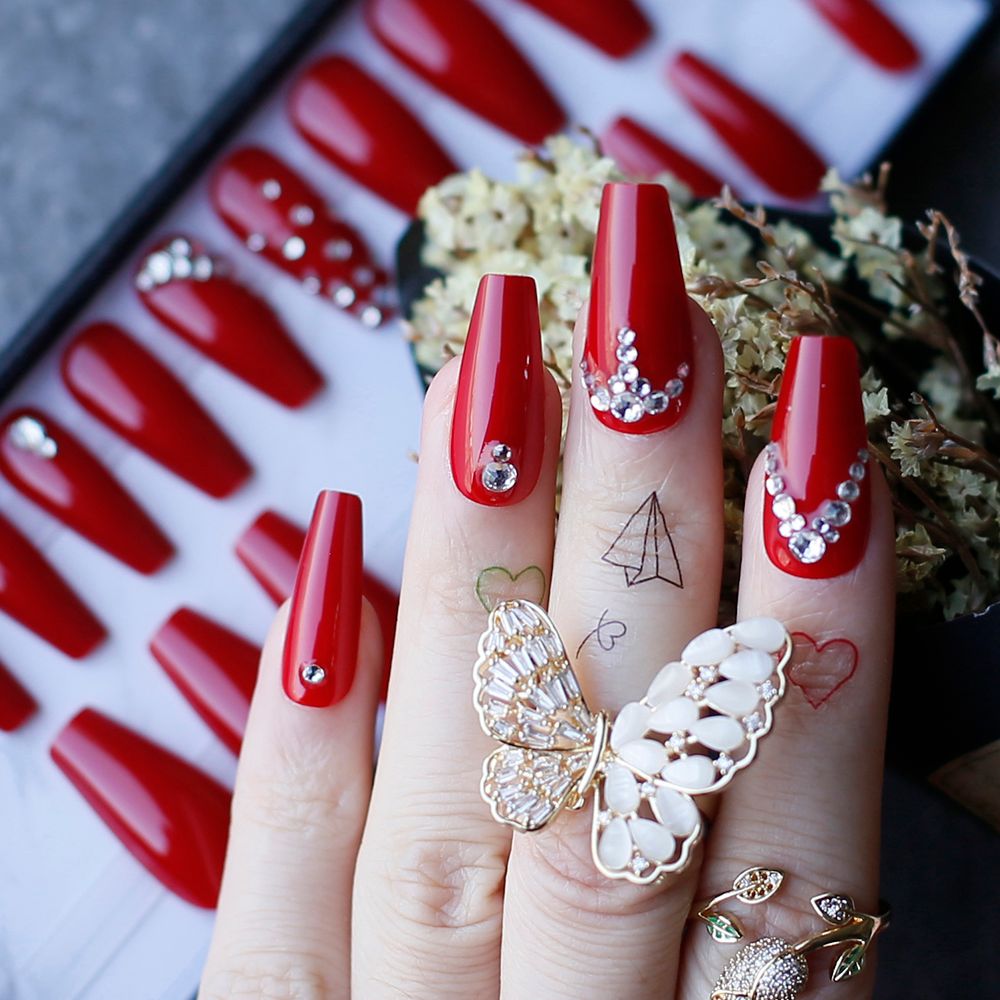 Ongle En Gel Rouge Avec Strass