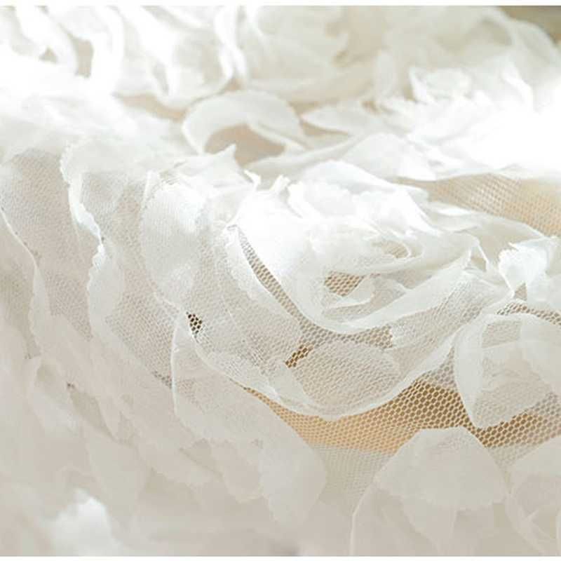 Tulle de rose blanche