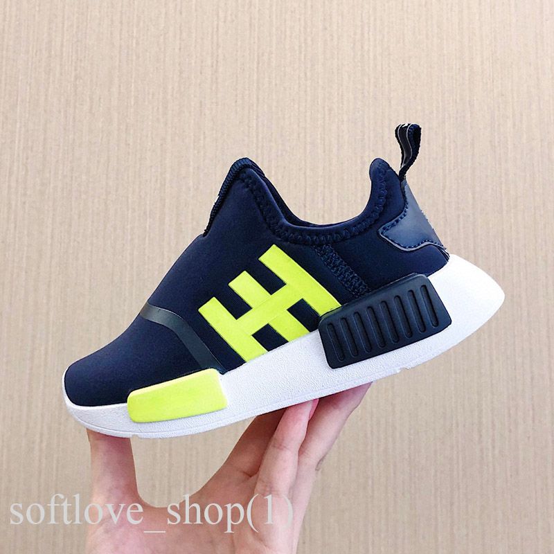 2021 2022 NMD R1 Slip Op Kinderen Lopende Schoenen Merk Graffiti Peuter  Sneakers Kern Zwart Weelderige Rode Jongens Meisjes Kinderen Trainers Maat  22 35 Van Softlove_shop, 26,06 € |DHgate