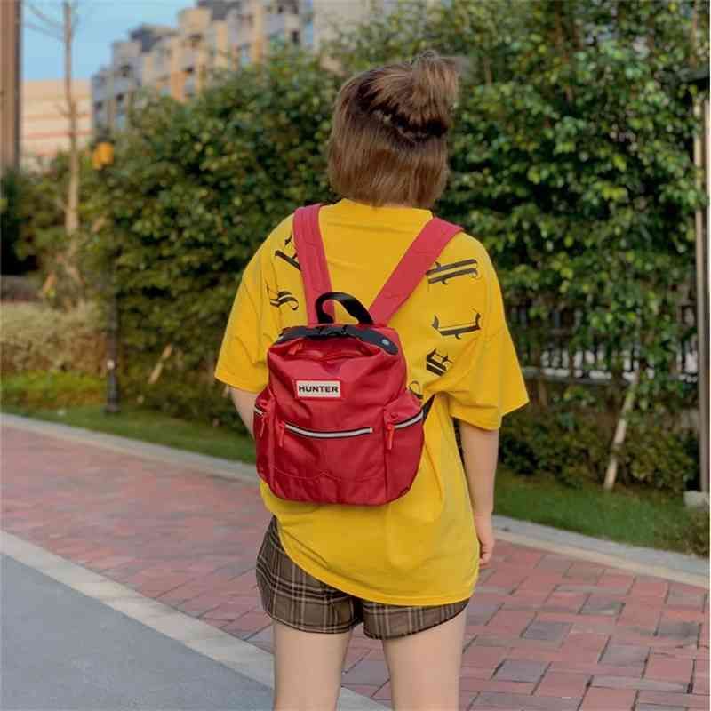 Compra Cazador Pequeño Mochila Británica Marca Red Roja Ocio Estudiante  Moda Luz Mini Mochila Colegio Barato | Entrega Rápida Y Calidad | Es.Dhgate