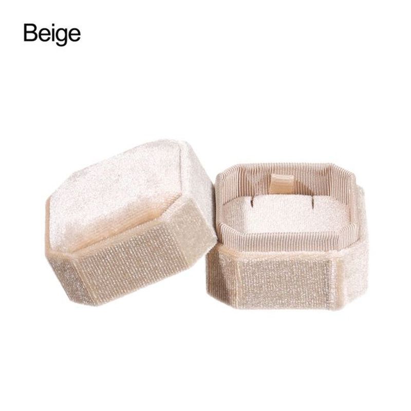 beige de caja colgante