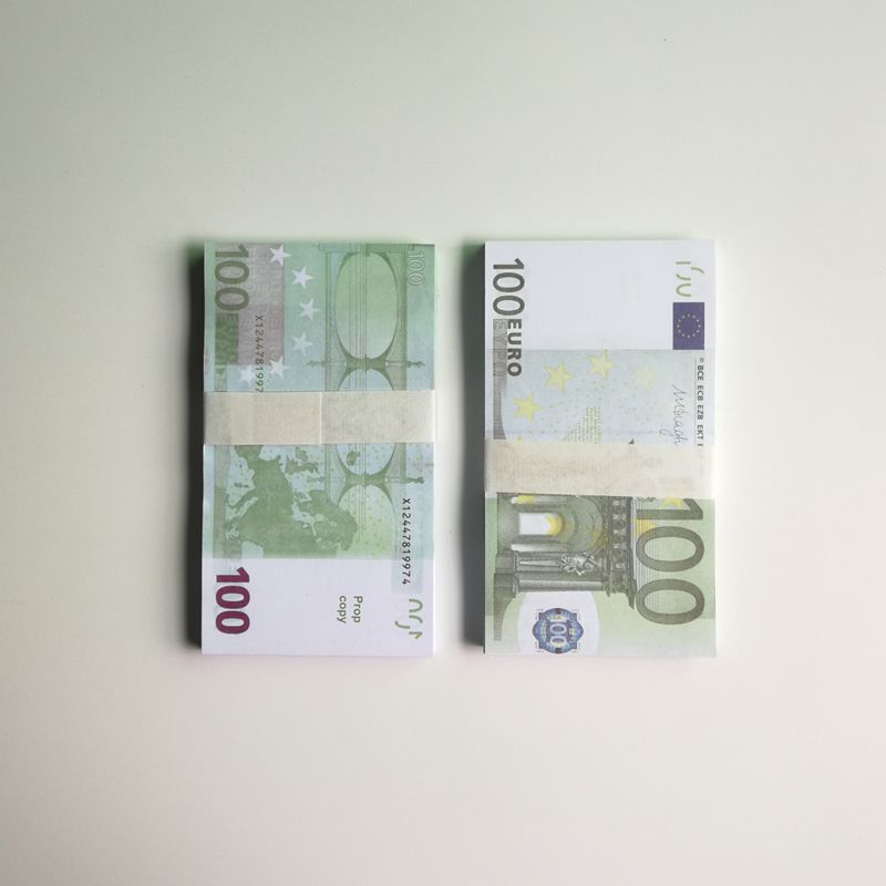 100 euros