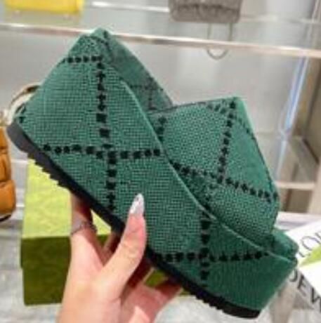 Pic 15-10cm Green