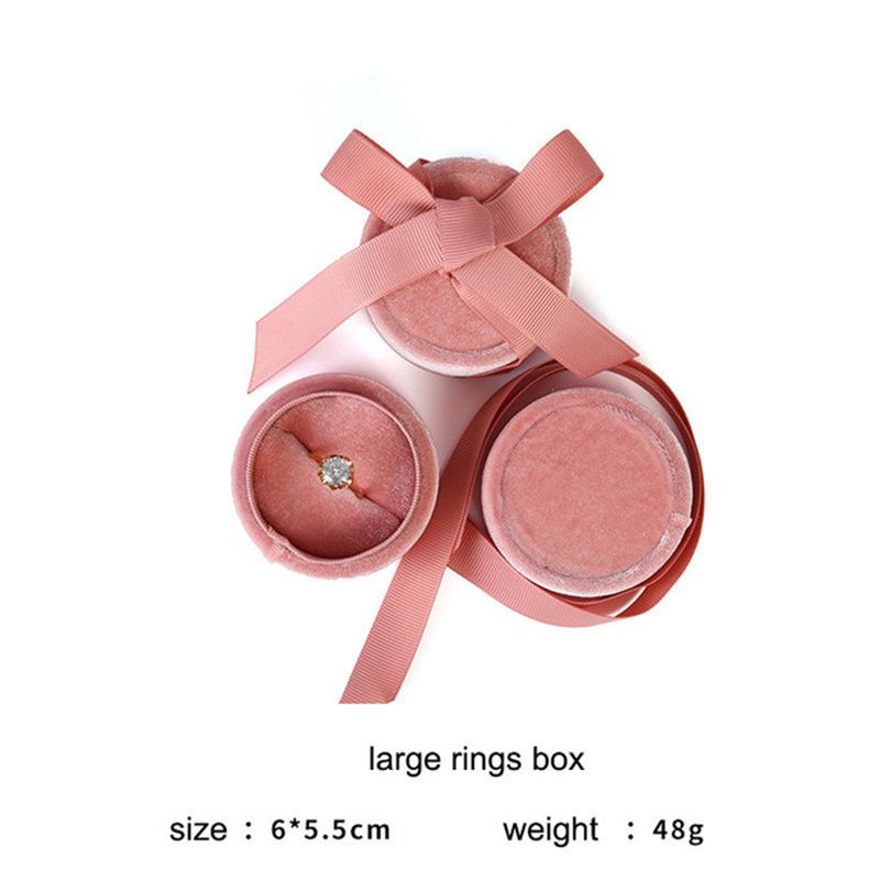 ring box pink