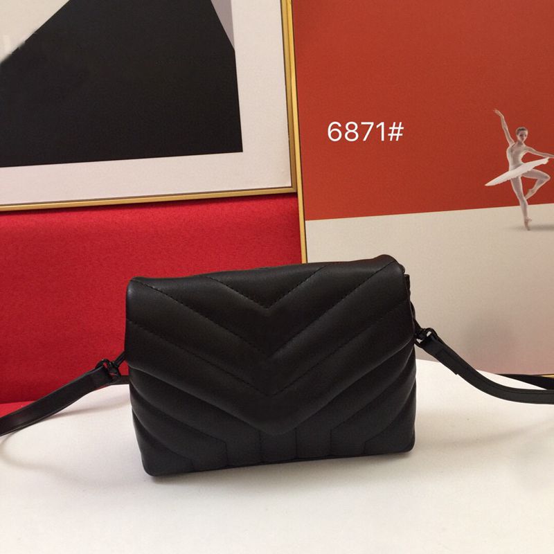 #10 s06871 black chain mini 20x6x15cm