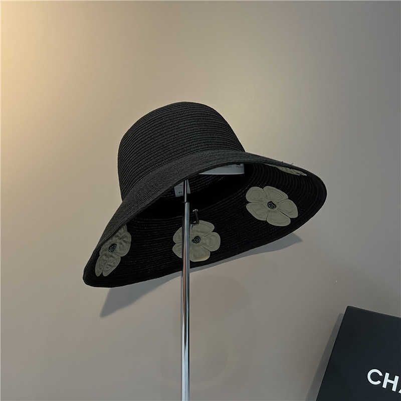 Flip Brim Straw Hat - Black