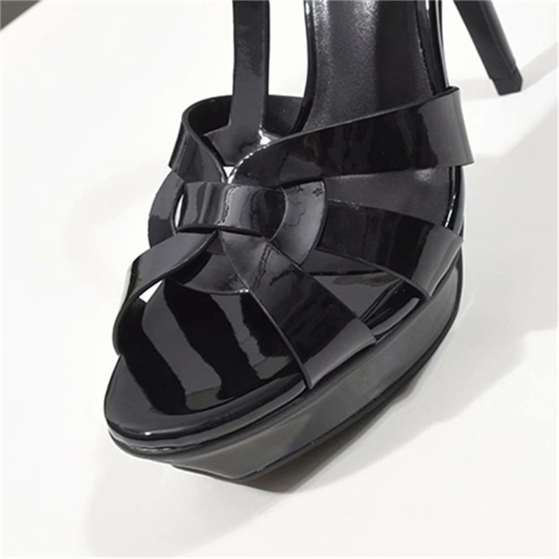 patent leather- black