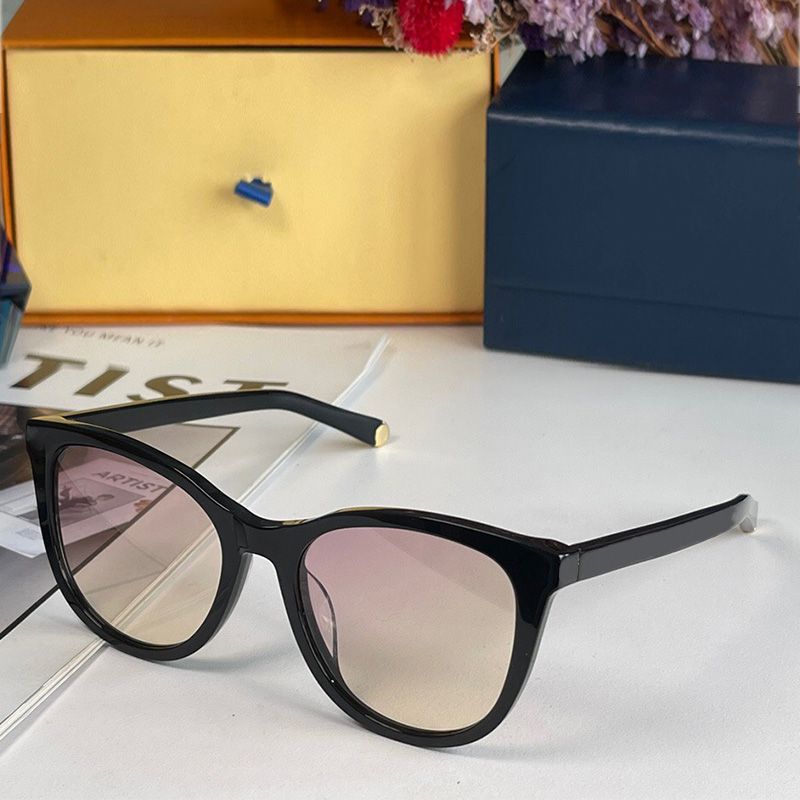 Monogram Light Cat Eye Bonnie Clyde Sunglasses Z1657 Iconic Design