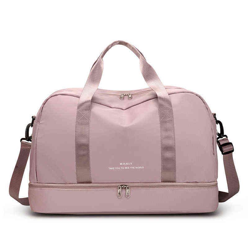 ピンクの荷物バッグ