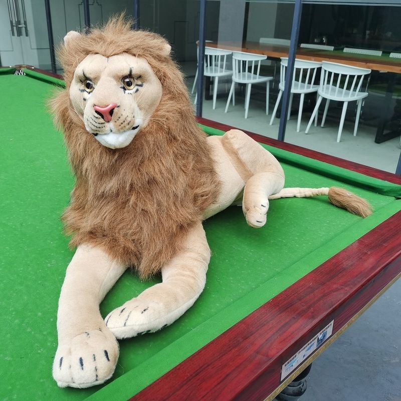 Lion 82 cm