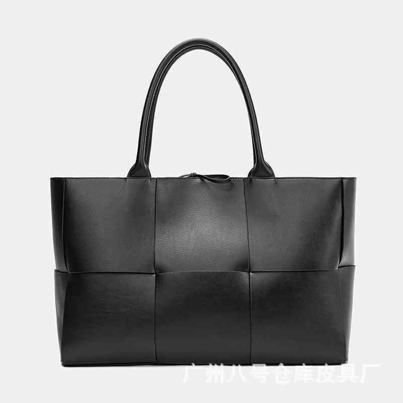 Black Large 39 cm