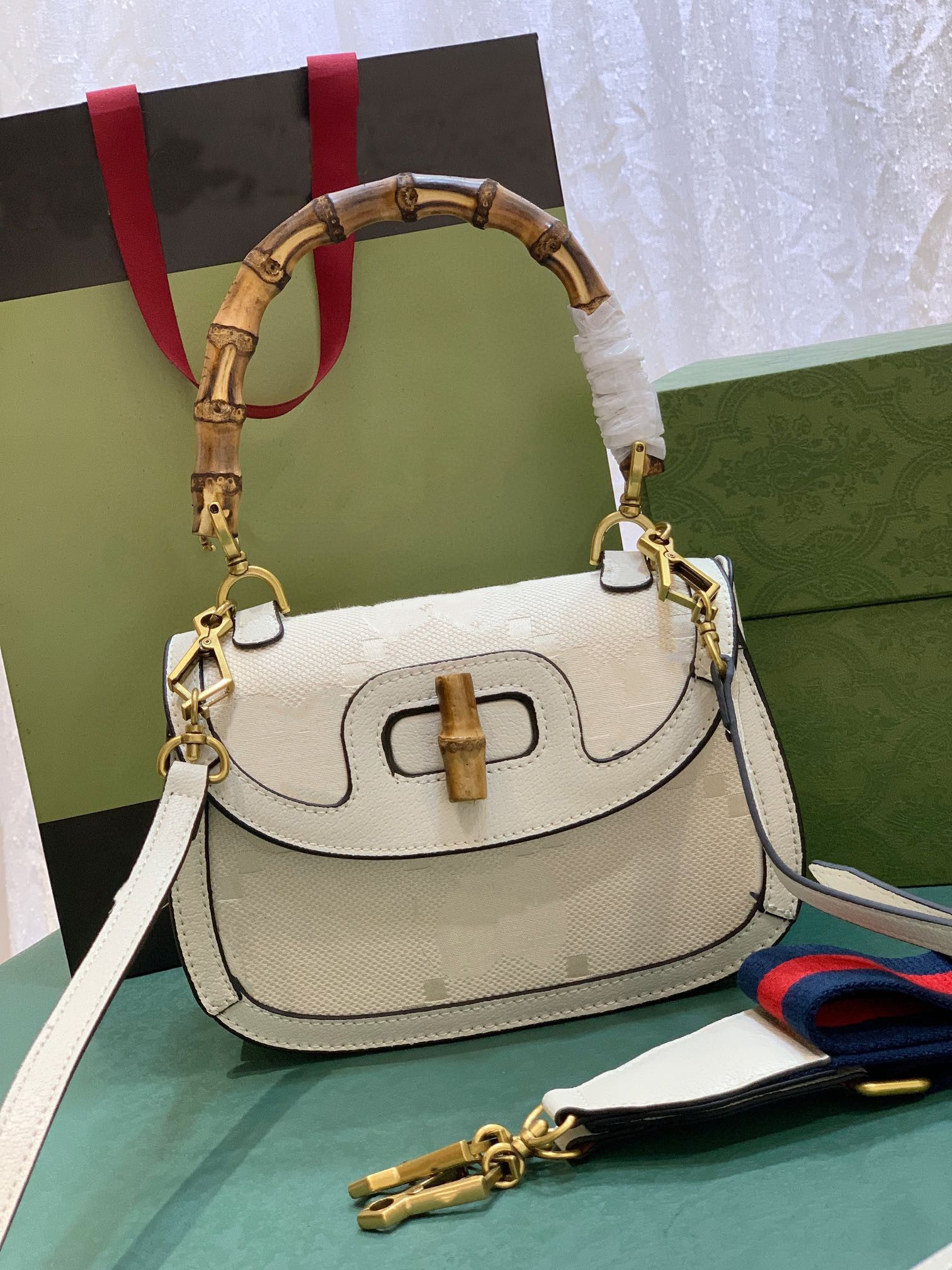 White shoulder strap style