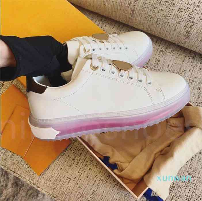 Italian Luxury Low Top Sneakers For Women: Classic Leather Trainers With  Treaded Rubber Outsole From Airik, $125.65