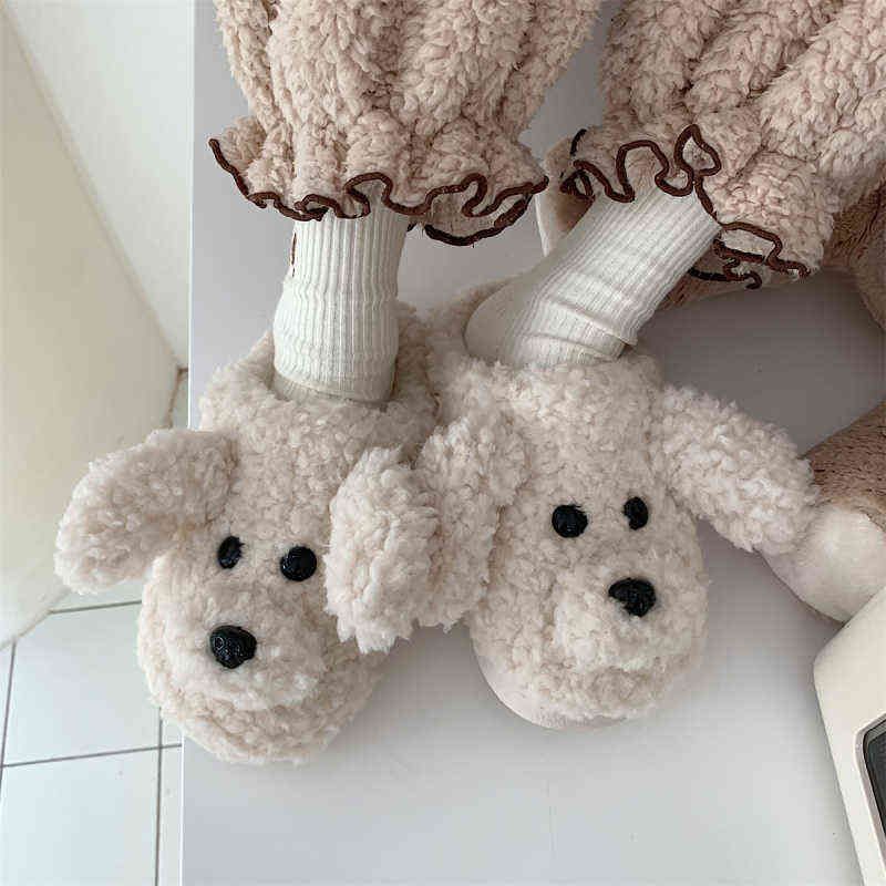 Chien en peluche blanc